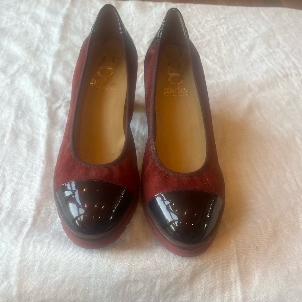 Gadea Elegant Burgundy Suede & Patent Leather  Women's Shoes with Rubber Sole